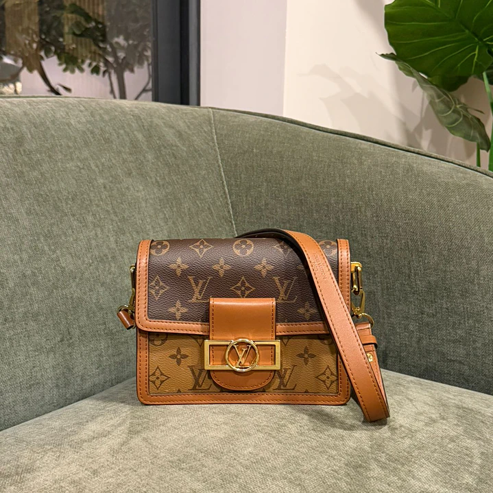 DOUPHINE  LOUIS VUITTON  1