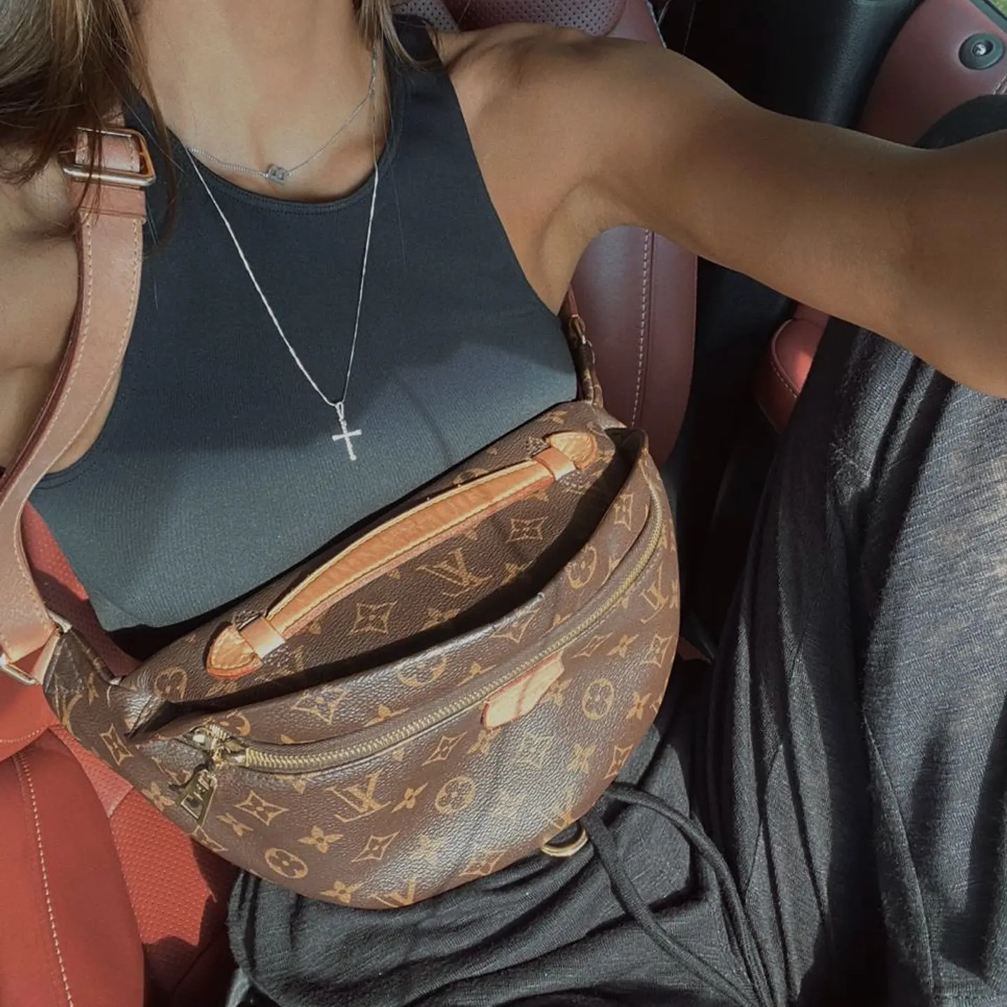 BUMBAG LOUIS VUITTON  2