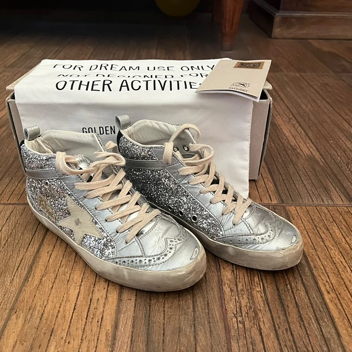 GOLDEN GOOSE N 36 2