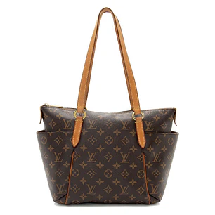 TOTALLY LOUIS VUITTON 