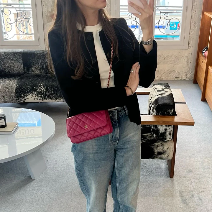 CHANEL  4
