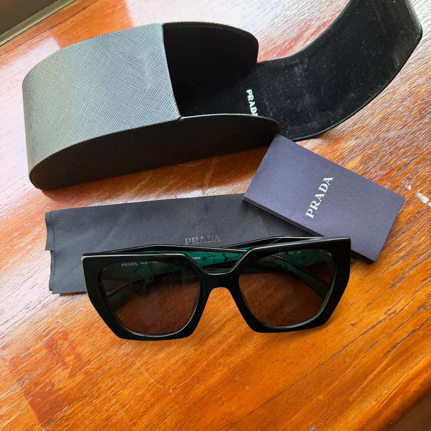 GAFAS PRADA 4