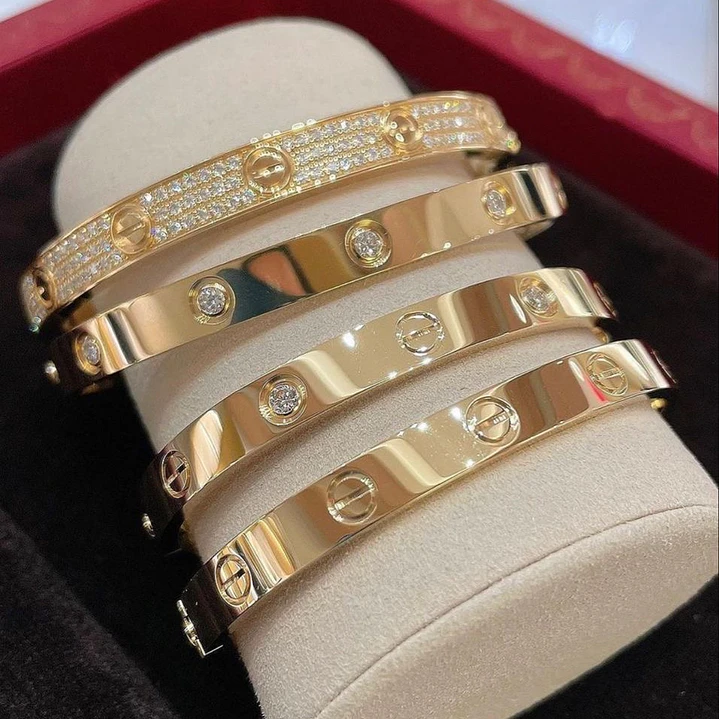 BRAZALETE LOVE ORO Y DIAMANTES  7