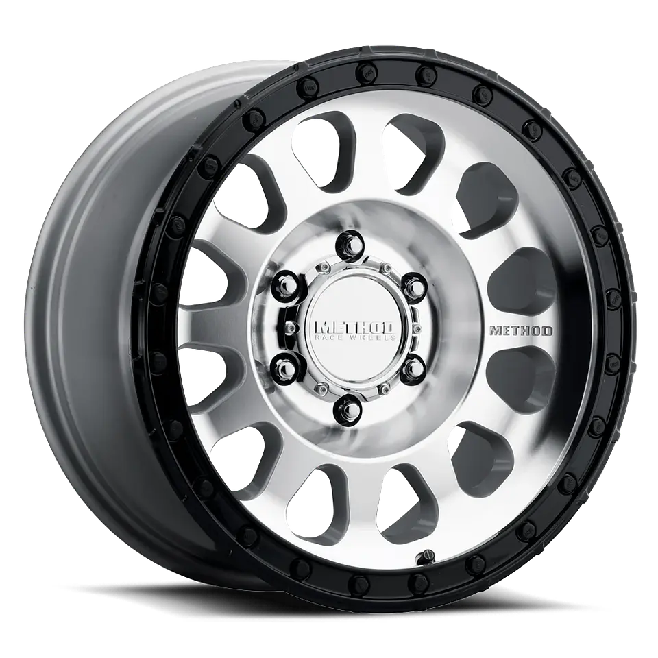 Juego de 4 llantas Method MR315 17x8.5 6x135 ET 00 Machined & Black Lip 1