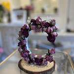 Iniciales con flores secas