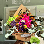 Ramos de flores secas.