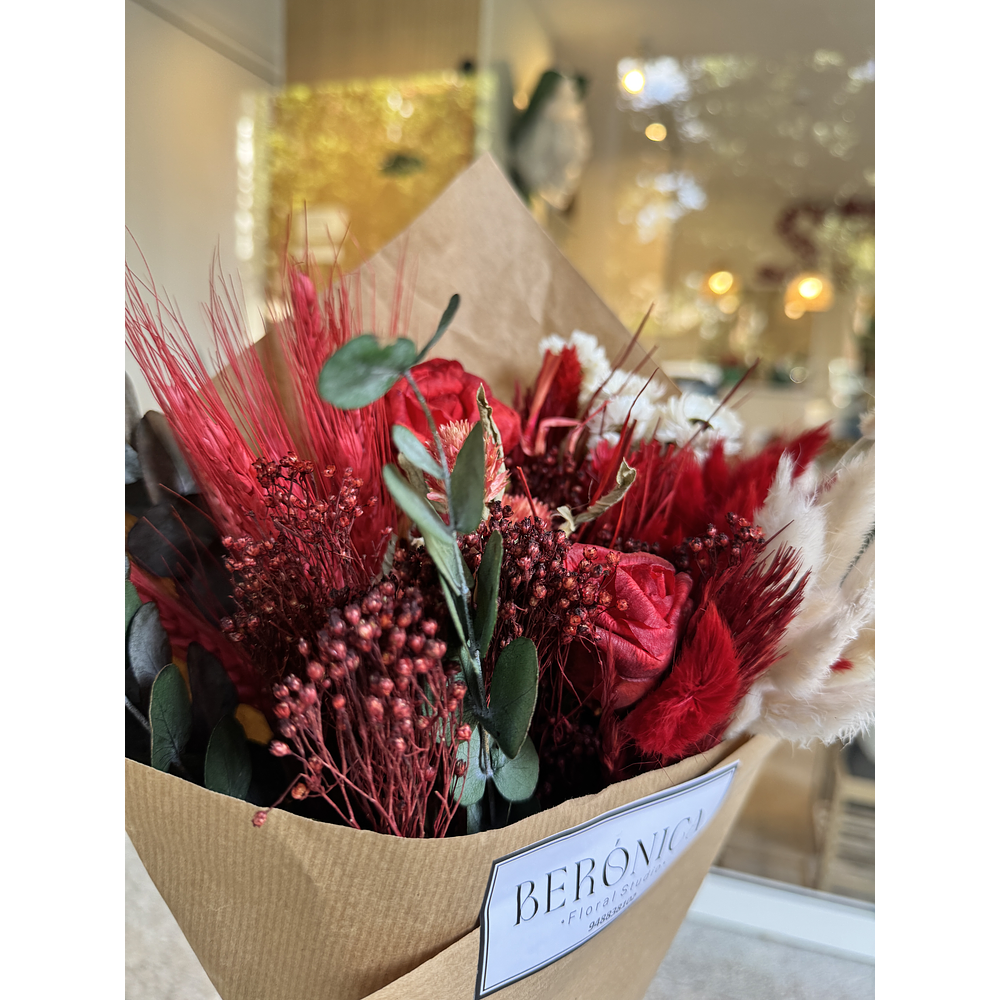 Ramos de flores secas.