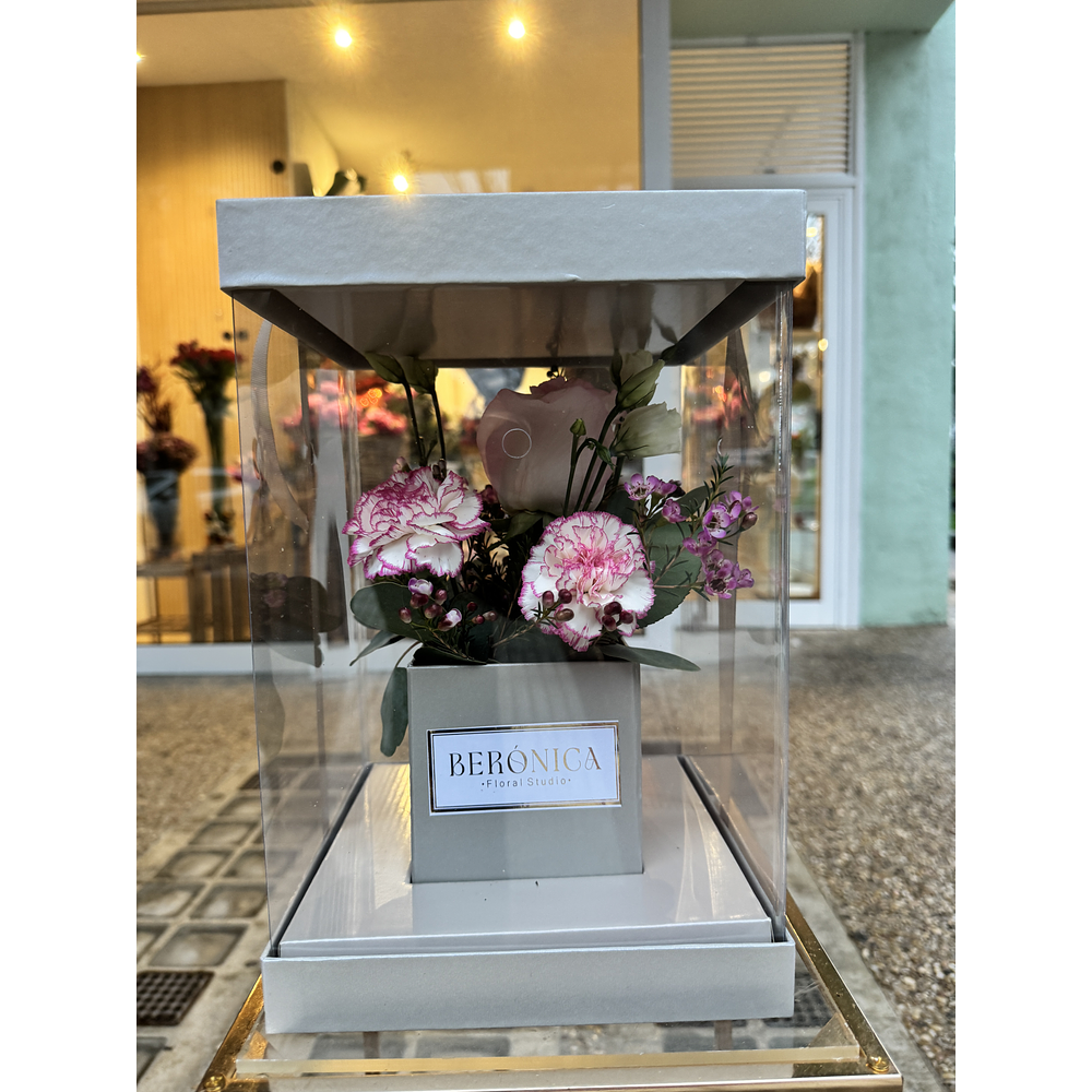 Caja Floral Premium con Rosa y Claveles