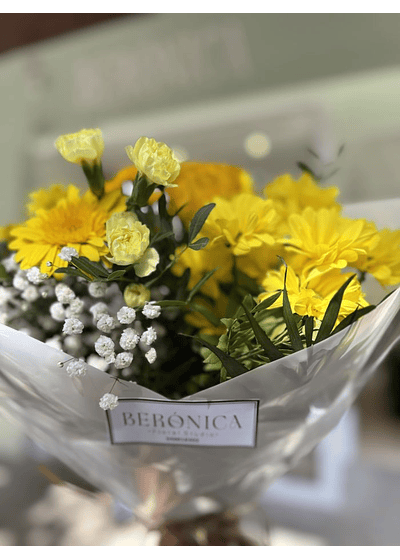 Ramo de flores  amarillas
