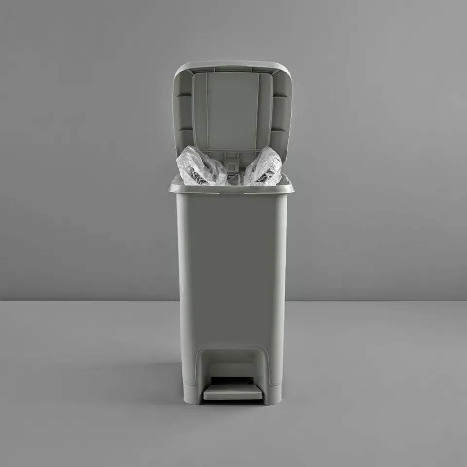 Papelera Plástica Slim con Pedal - Gris/Negro 2