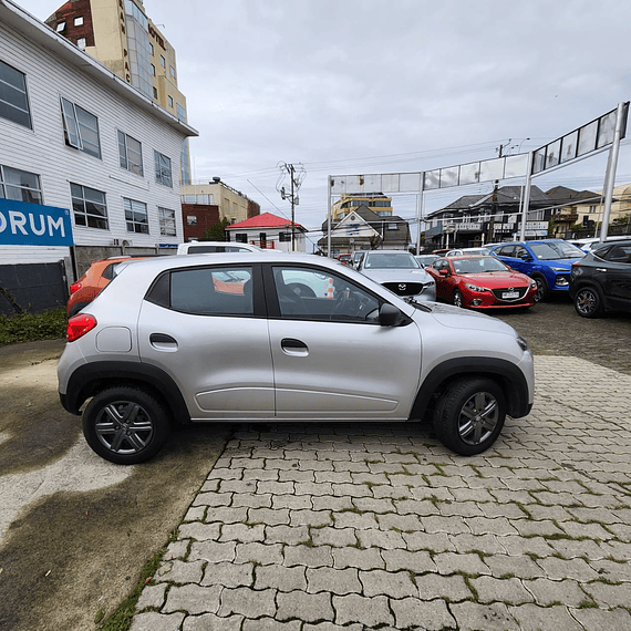 RENAULT KWIID 1.0 HB ZEN2 4X2 MT 5