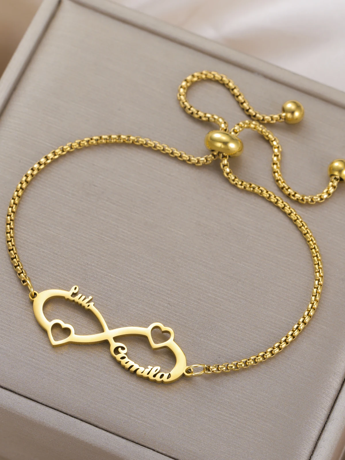 Pulsera con cadena y nombre 3