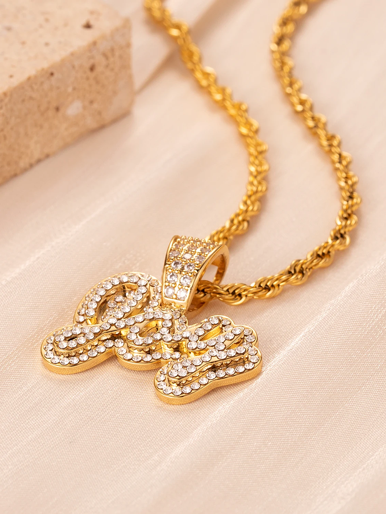 Cadena con nombre personalizado y brillo 3