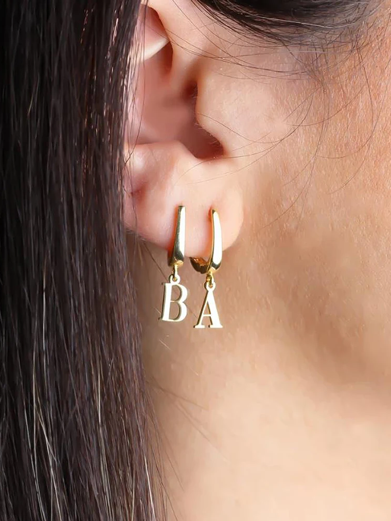 Aro con letra colgante 2