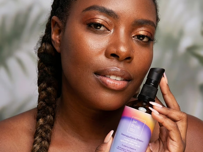 3 pasos fáciles para desmaquillar correctamente tu rostro