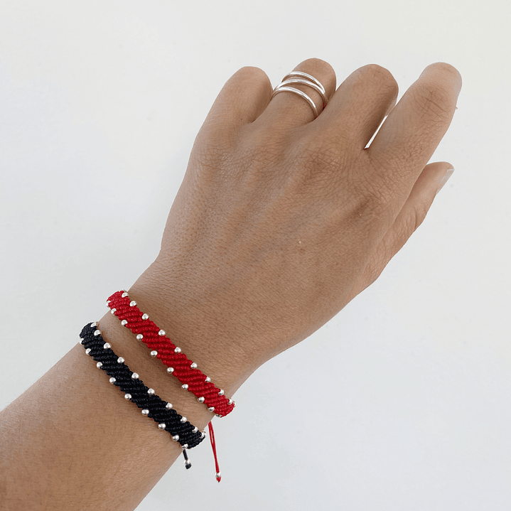 Pulsera MUST HAVE Negra 7