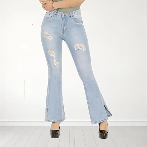 Jeans Flare Push Up Elasticado Calce Perfecto