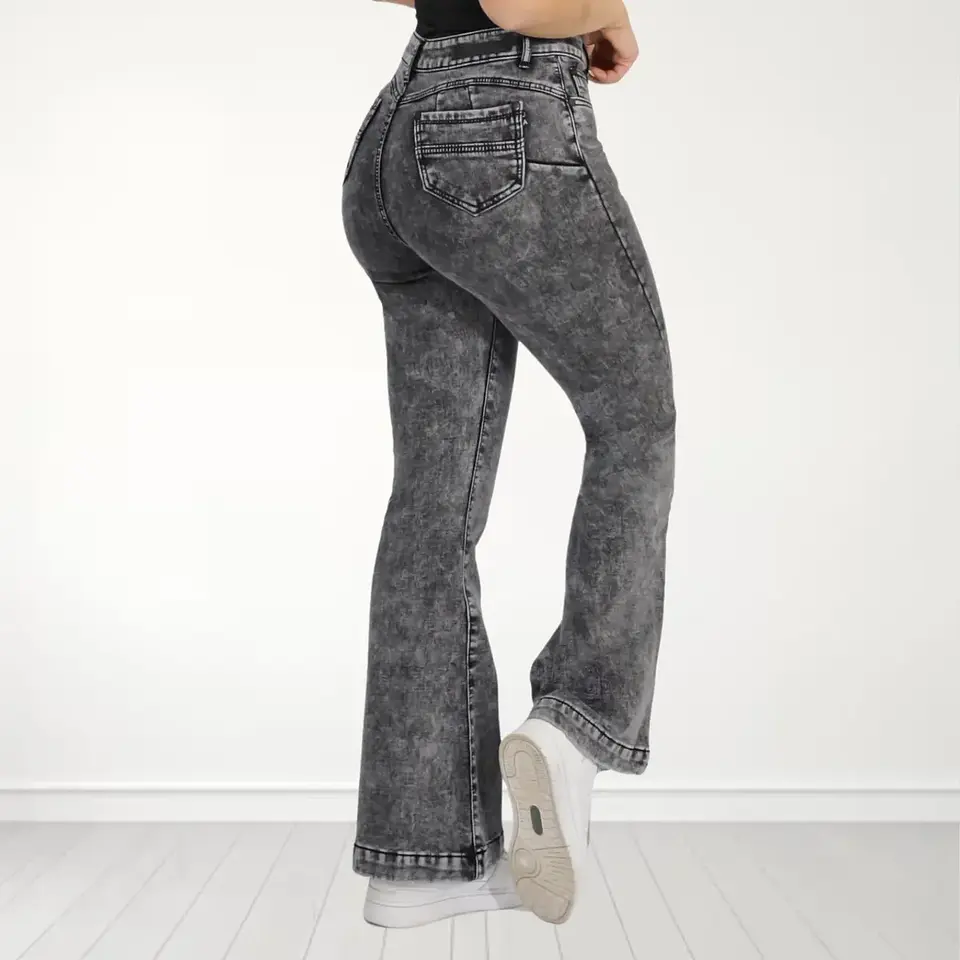 Jeans Flare Con Polar Push Up Elasticado Calce Perfecto 3