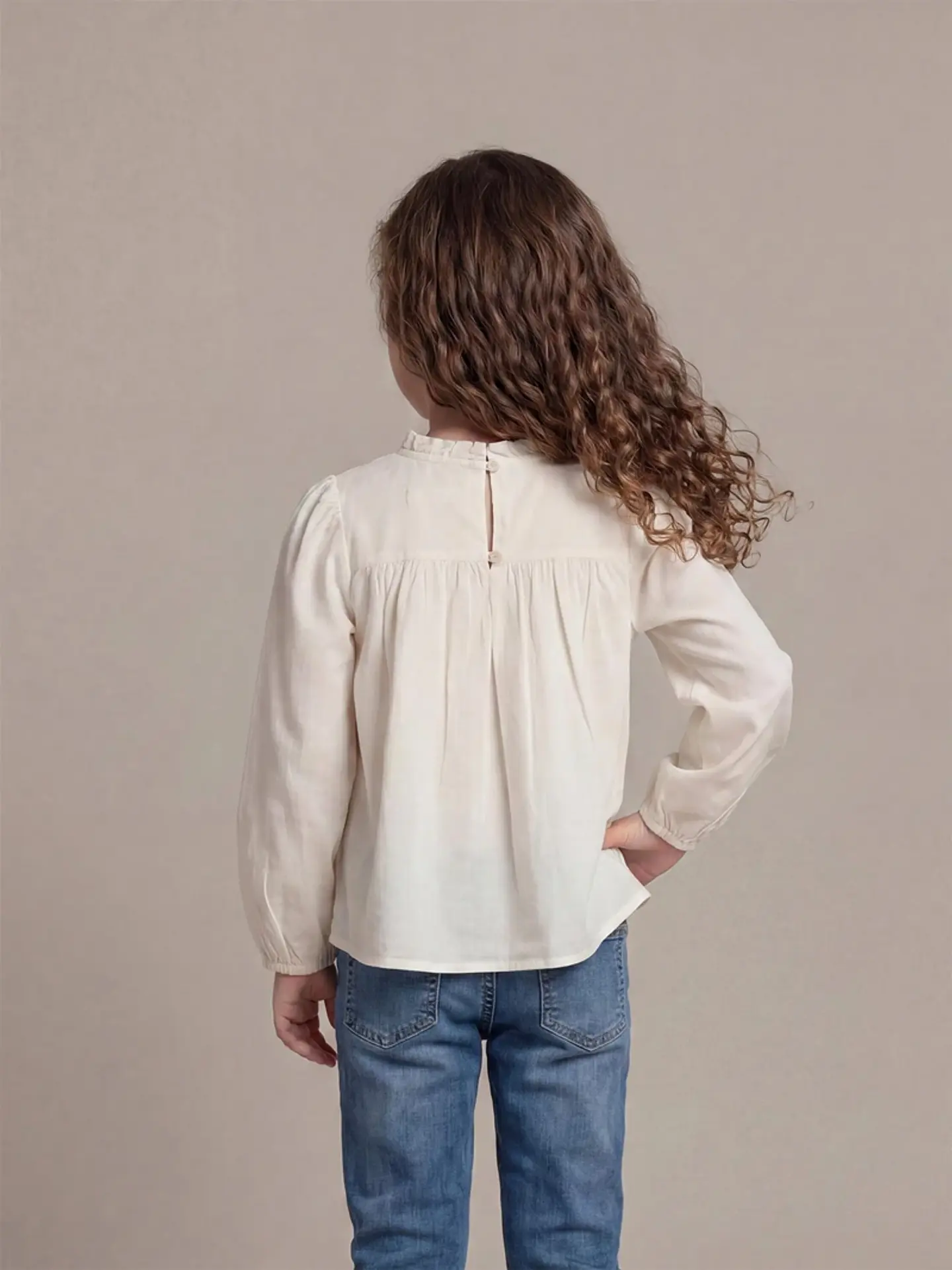 BLUSA MANGA LARGA NIÑA HARVEST VUELOS CON BORDADO 2