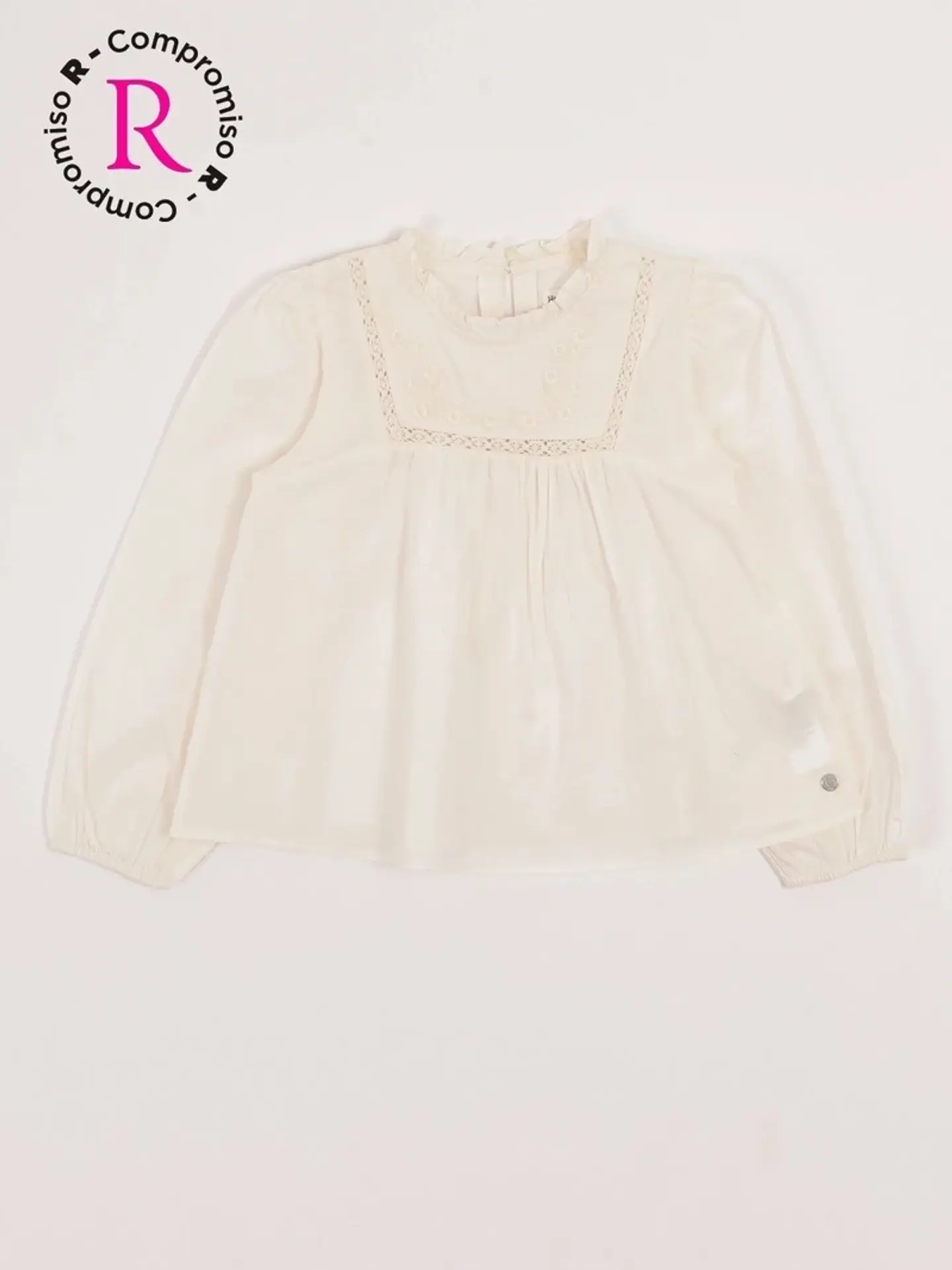 BLUSA MANGA LARGA NIÑA HARVEST VUELOS CON BORDADO 3