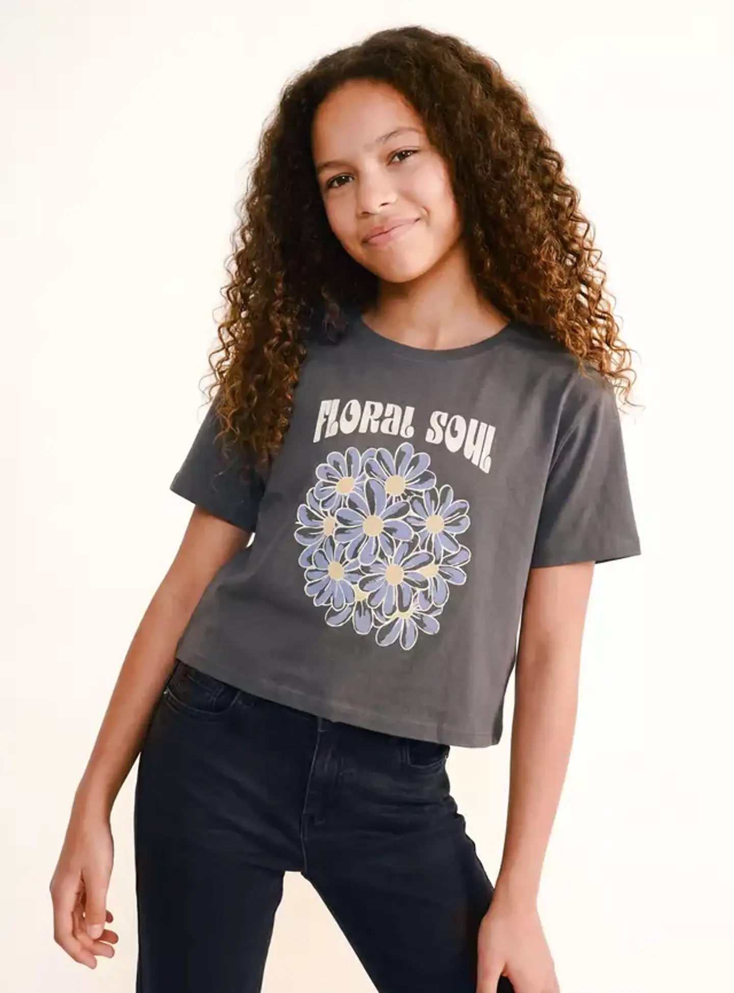 Polera Boxy Estampada Básica 1