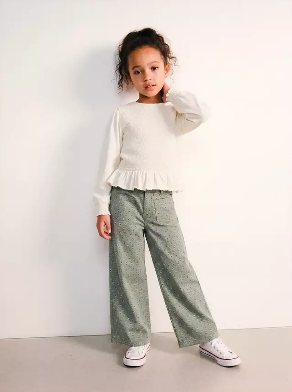 Pantalón Estampado Floral en Constraste 1