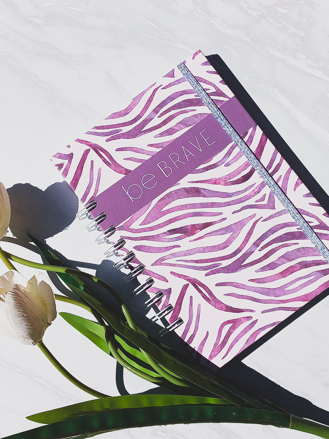 Cuaderno A5 (Tapa Dura) Be brave - 80 hojas puntos 1