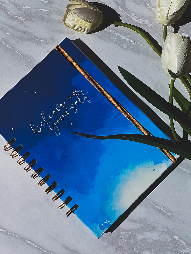 Cuaderno A5 (Tapa Dura) Believe in Yourself - 80 hojas puntos 1