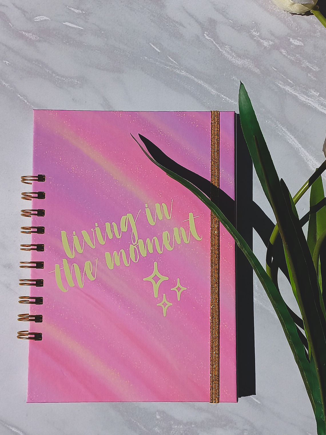 Cuaderno A5 (Tapa Dura) Living in the moment - 80 hojas puntos 1