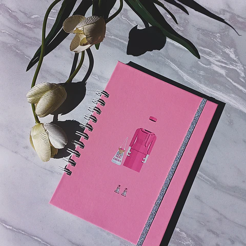 Cuaderno A5 (Tapa Dura) Legally Blonde - 80 hojas puntos