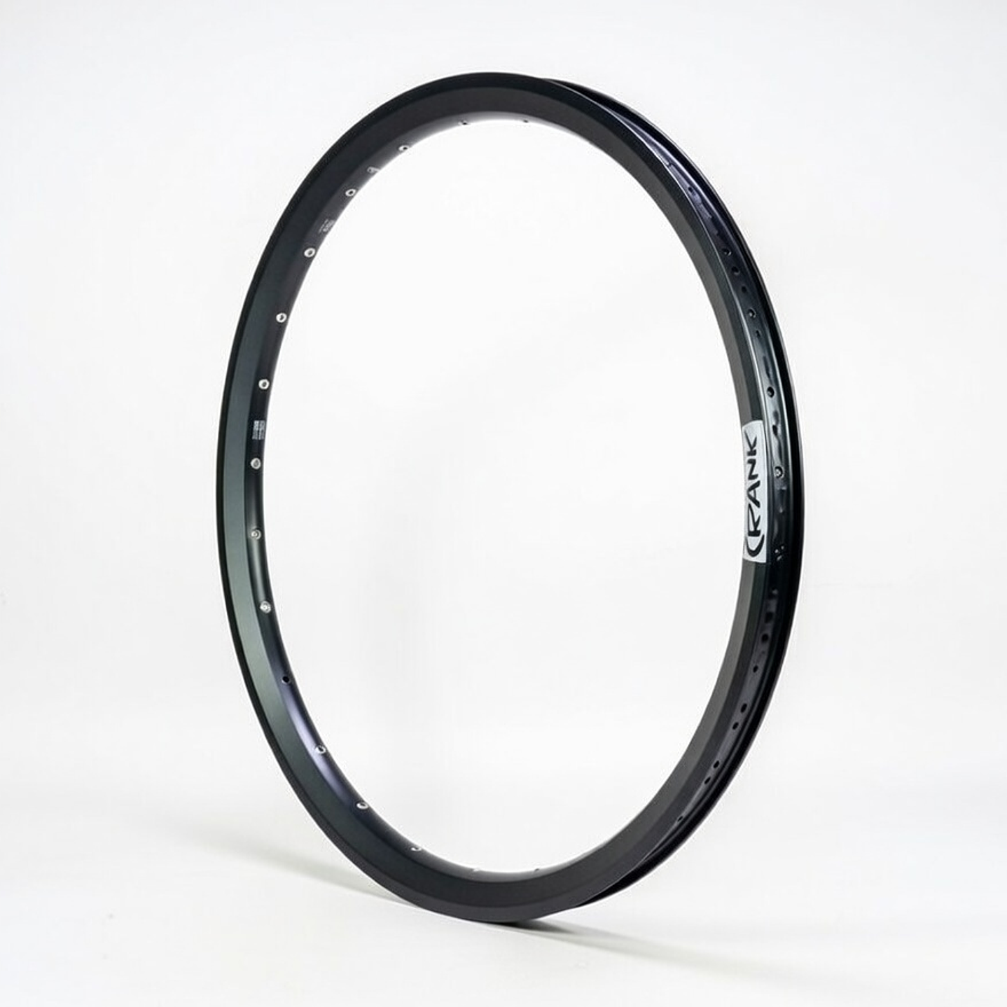 LLANTA CRANK ARO 29 32H OJETILLOS VALVULA PRESTA NEGRO 2