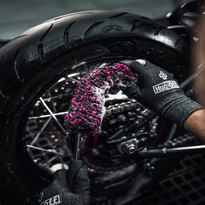 SET DE 3 ESCOBILLAS DE MICROFIBRA MUC-OFF (21416) 2