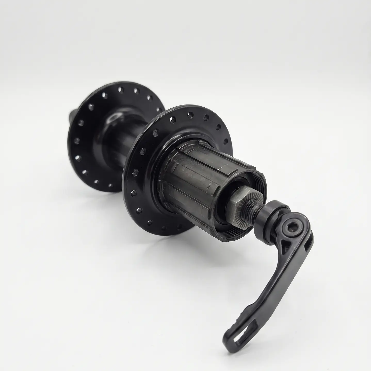 MAZA SELLADA TRASERA DISCO CRANK ALUMINIO 36H NEGRA C/BLOQUEO CASSETTE 3