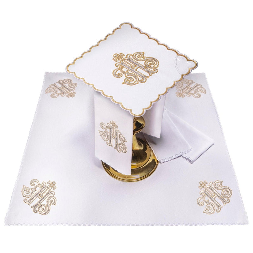 Servicio Corporal de altar bordado IHS dorado 1