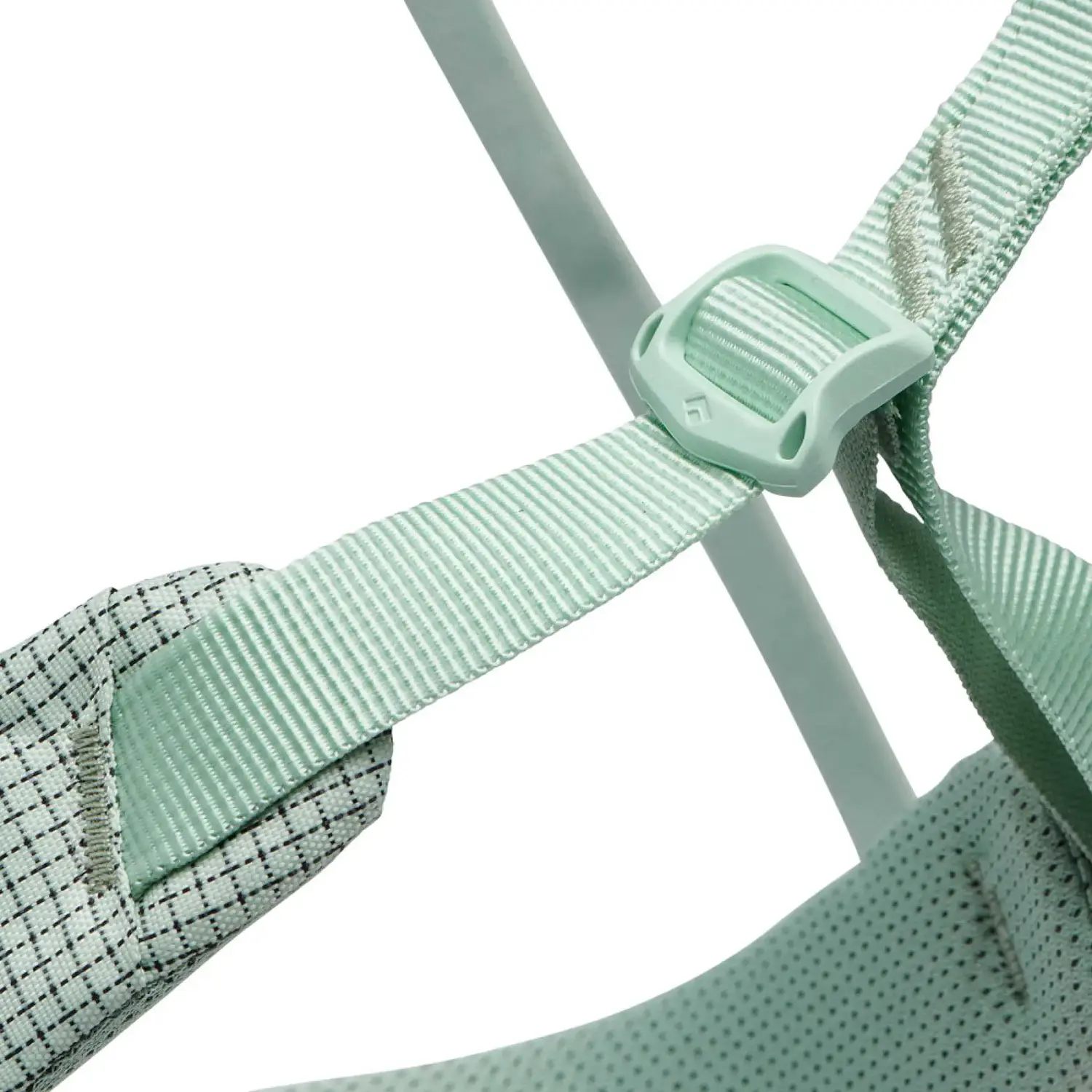 W Momentum Harness  4