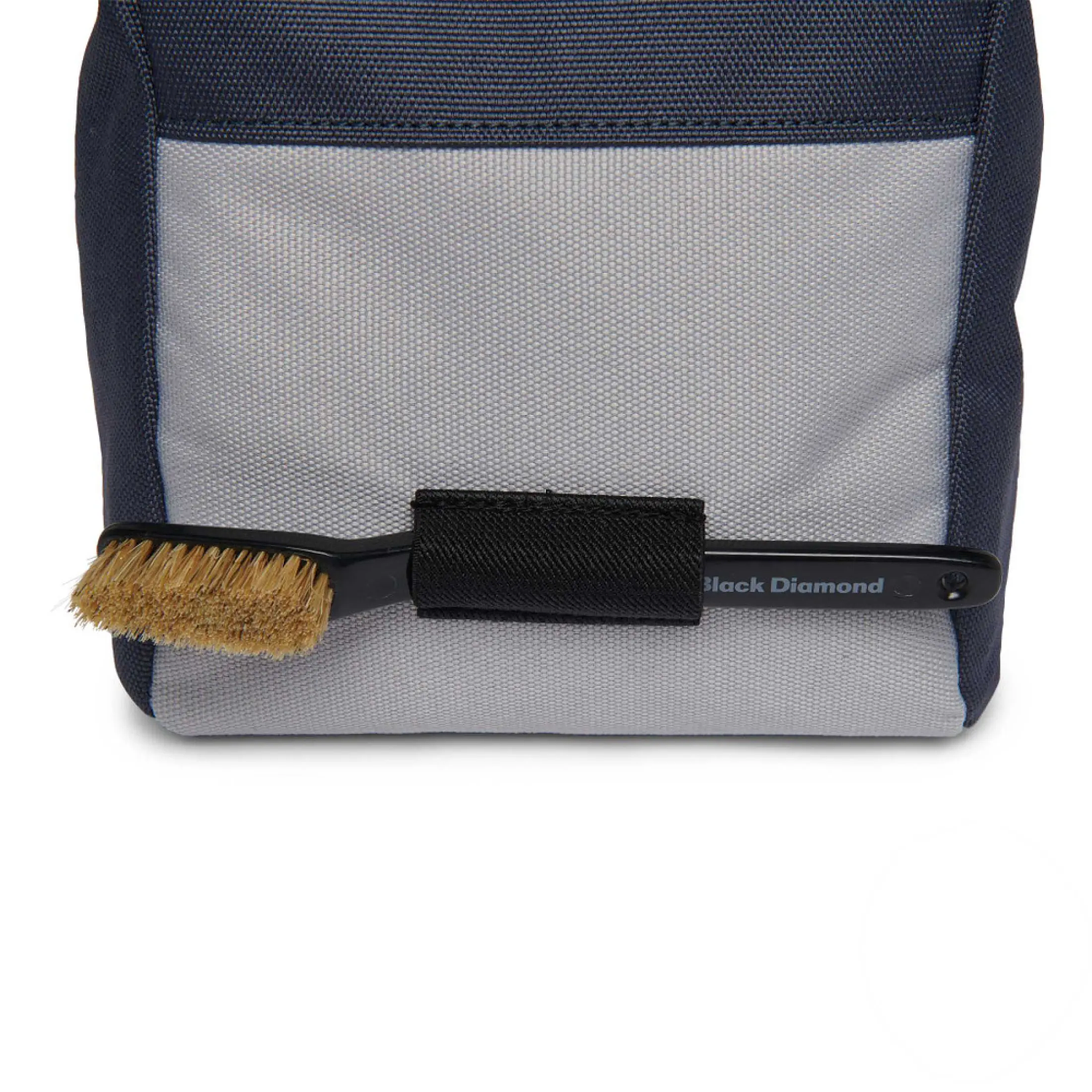 Black Diamond Mondito Chalk Pot  3