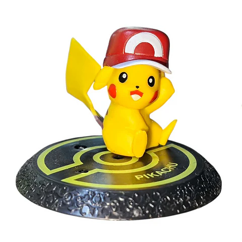 Figura Pokemón "Pikachu con Jockey"