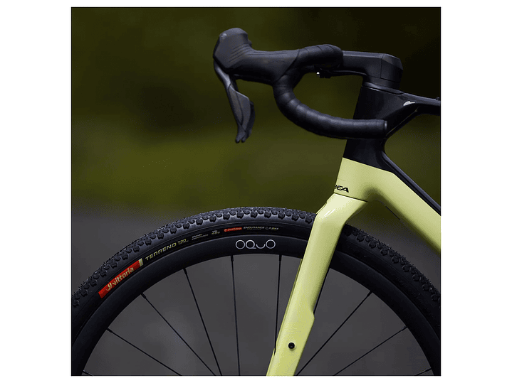 NEUMÁTICO VITTORIA TERRENO T30 FINE LOOSE 700X37 GRAVEL ENDURANCE FULL BLACK G2.0 TLR / FOLDABLE 3