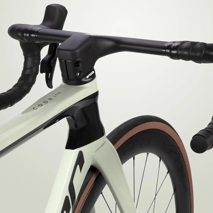 Bicicleta de ruta Coluer Code 5.4 105 2