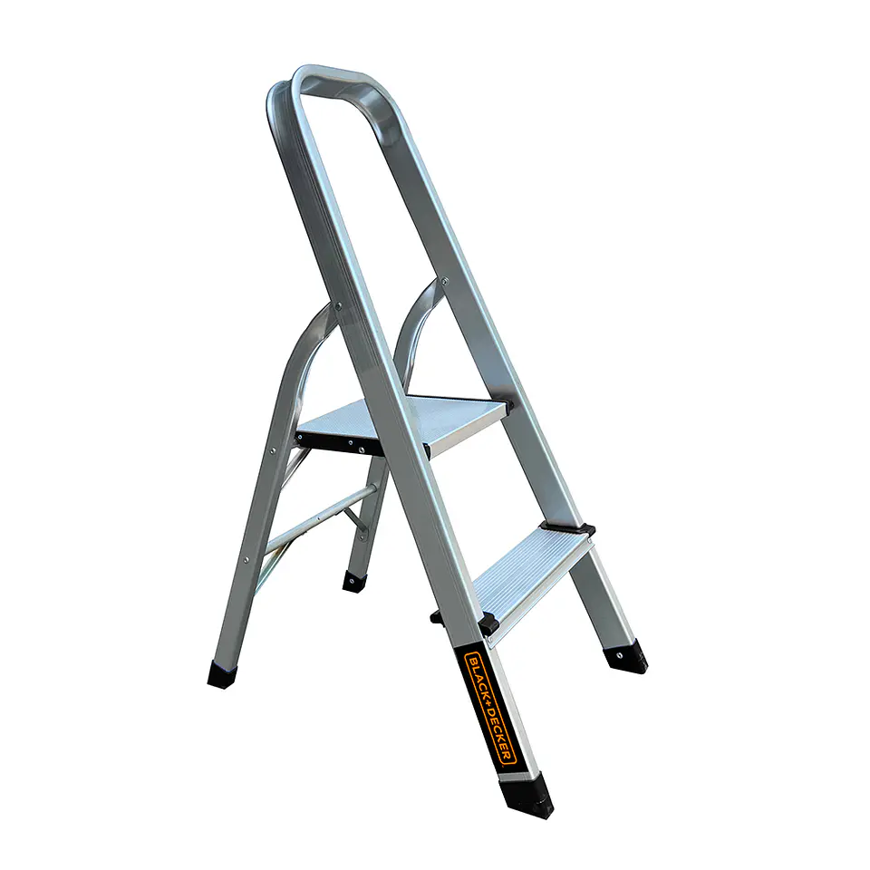 Escalera Black + Decker 2 escalones 150Kg 1