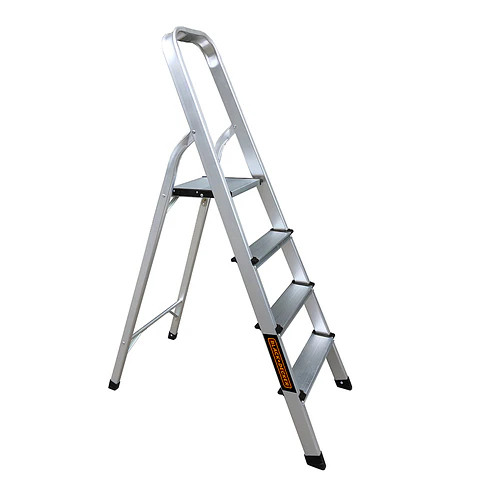 Escalera Black + Decker 4 escalones 150Kg