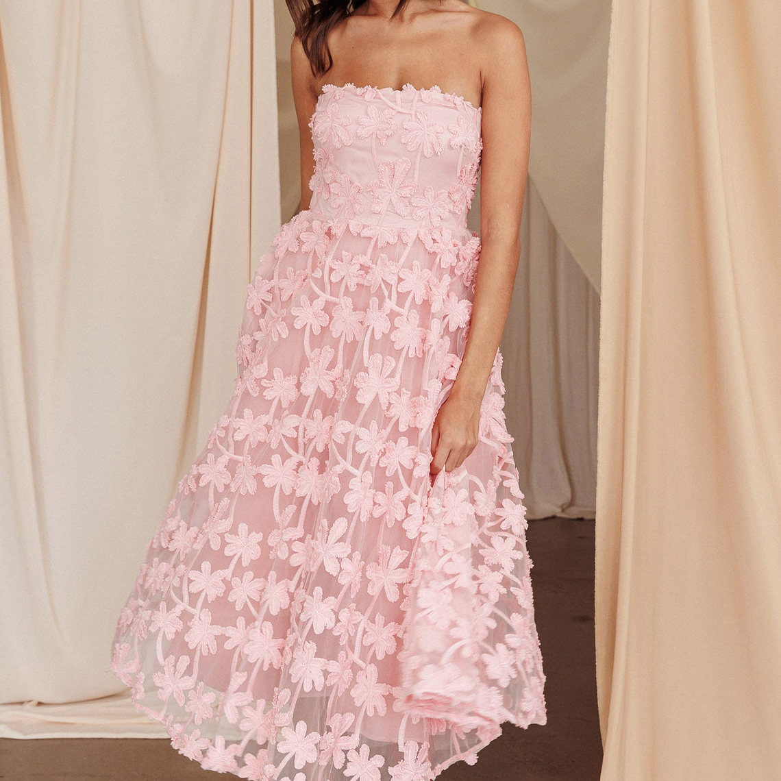 Dori Floral Embellished Midi Dress Blush 3