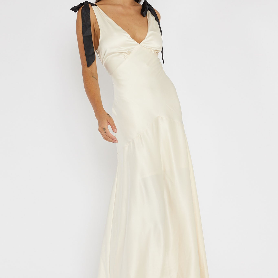 New York Minute Bow Shoulder Dress Oyster 5