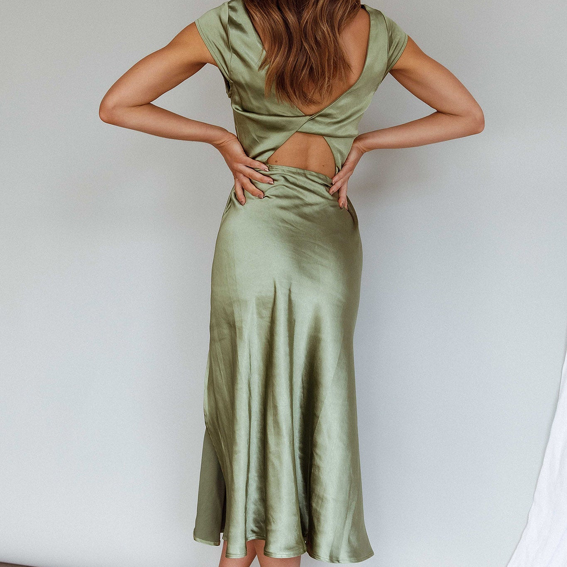 Lucinda Twist Back Midi Dress Olive 2