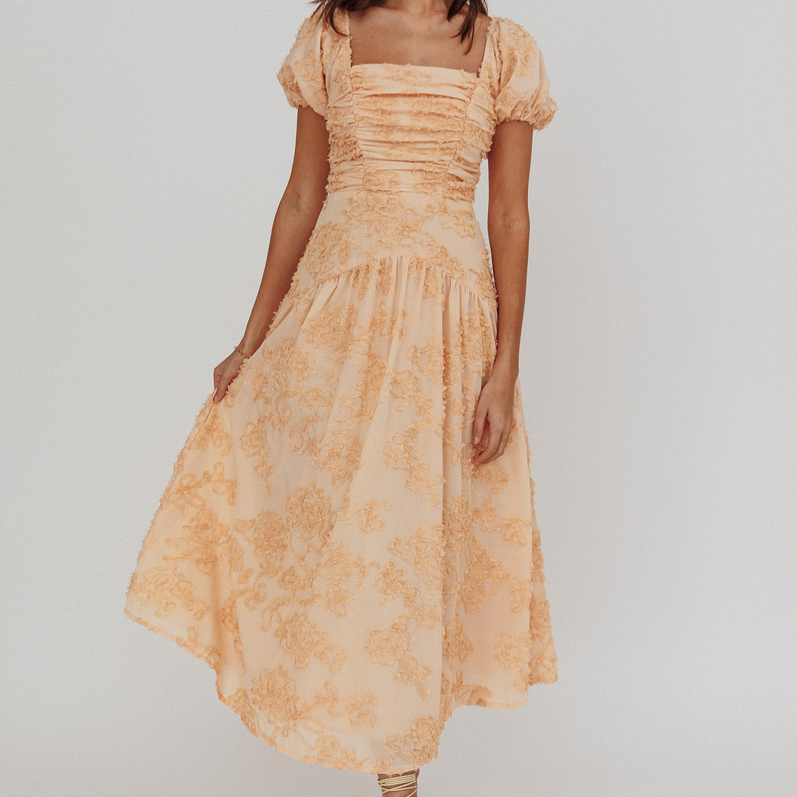 Telma Puff Sleeves Midi Dress Blush 4