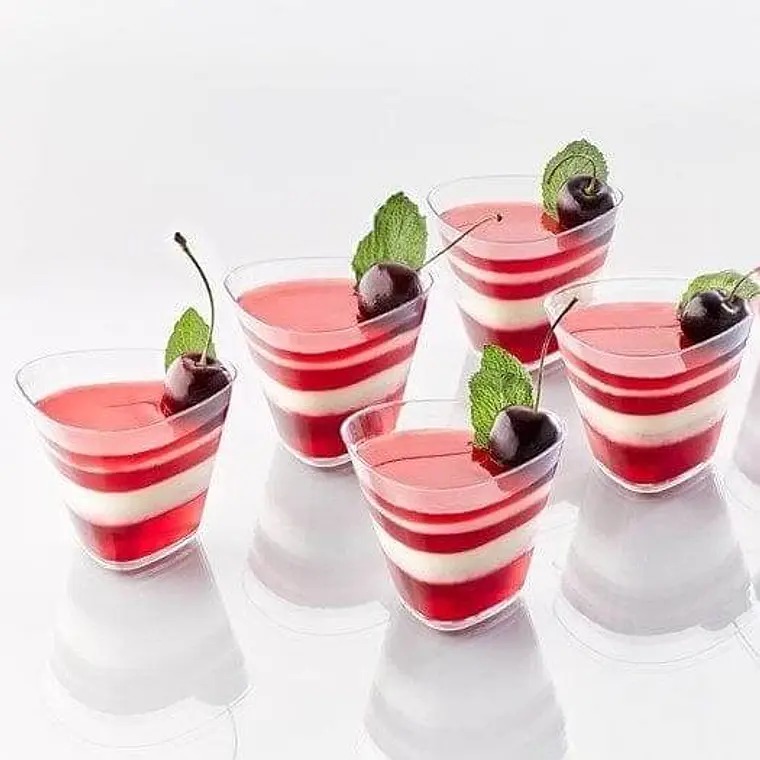Pote Acrilico Reposteria Triangular C/ Tapa 80ml - 3 Oz 2