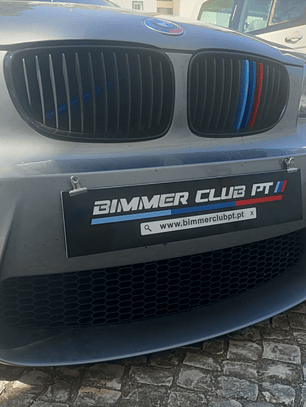 Tapa matrículas oficial do grupo 