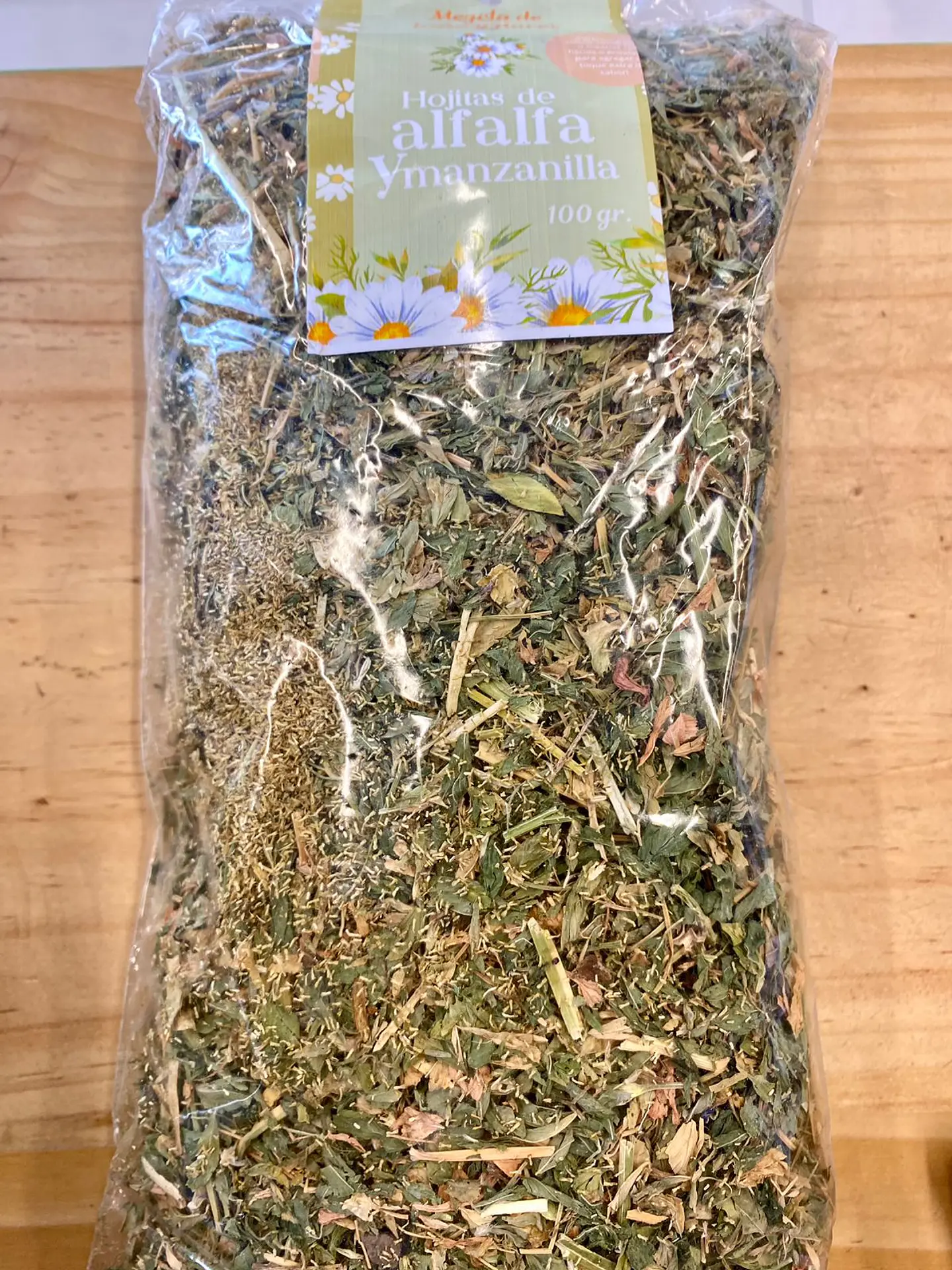 Hojitas de Alfalfa Manzanilla  1