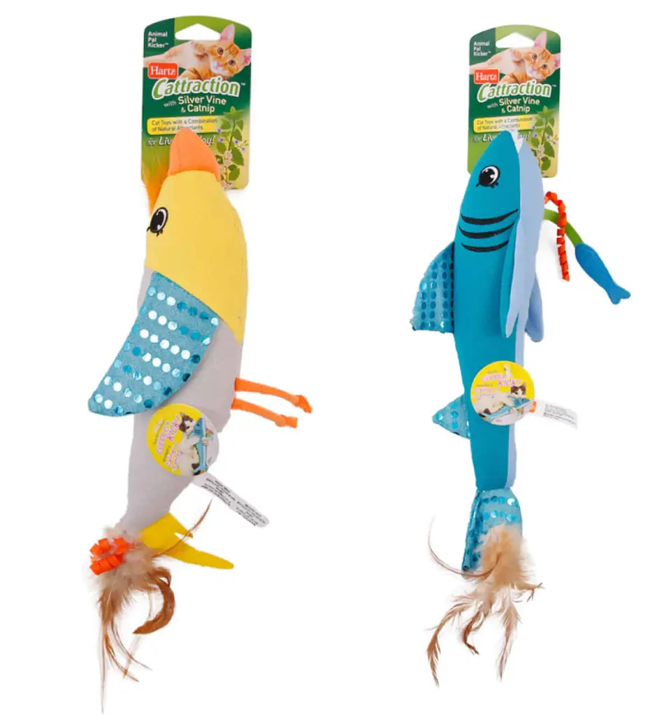 Hartz Cattraction Animal Pal Kicker Cat Toy  1