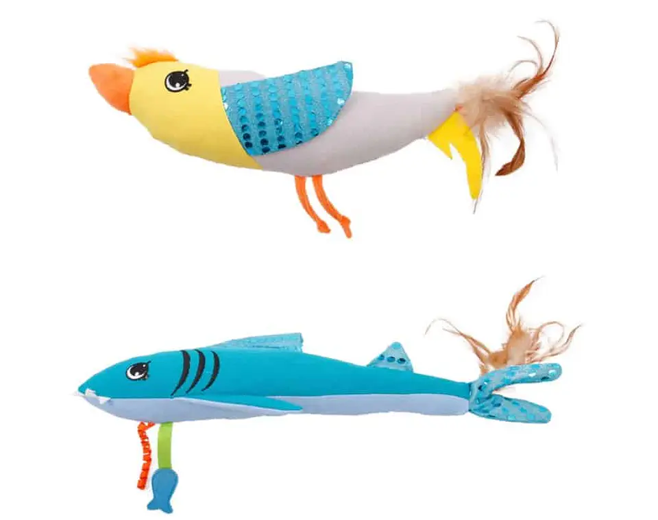 Hartz Cattraction Animal Pal Kicker Cat Toy  2